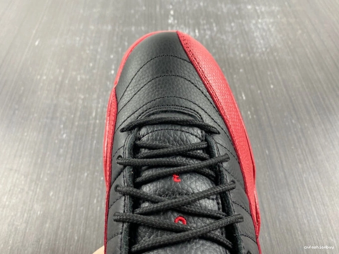 Flu Retro (2016) 12 Game 130690-002 Jordan 0827